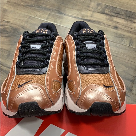 NIKE W AIR MAX TAILWIND IV - Picture 6 of 16